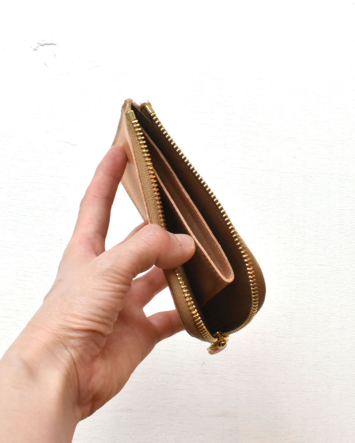 【イルビゾンテ】ロゴ エンボスド レザー ウォレット 54262310841