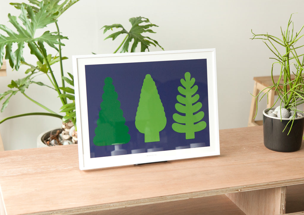 WARMGREY TAIL(ウォームグレーテール）/ TREE &TREE POSTER 300mm x 400mm (フレーム付き) 【バーンストア】