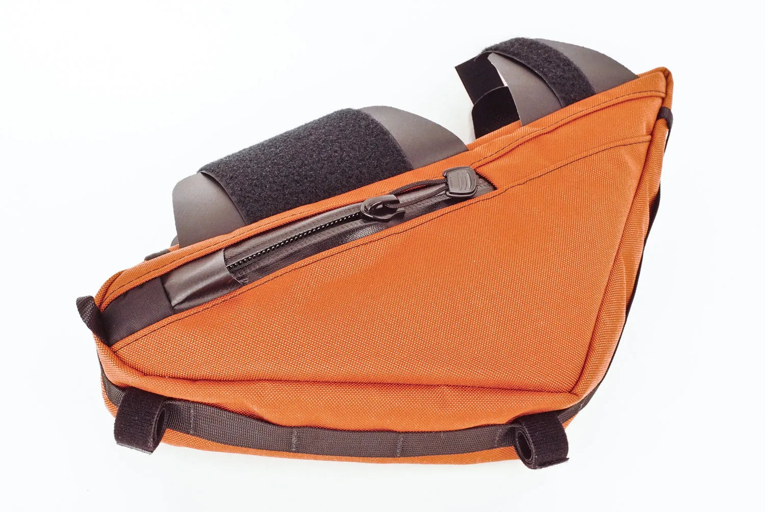 【バーンストア】ROAD RUNNER BAGS / The Wedge Half Frame Bag (ウェッジハーフフレームバッグ)