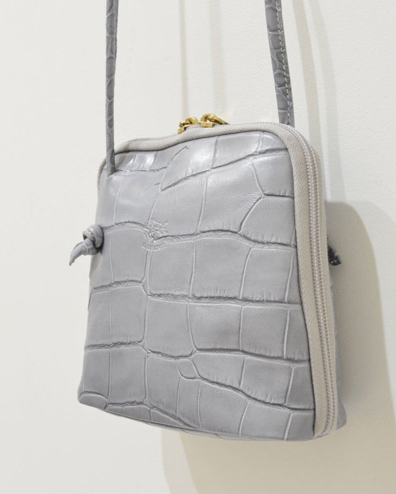 【イルビゾンテ】クロコエンボスドレザー クロスボディバッグ 54202307811