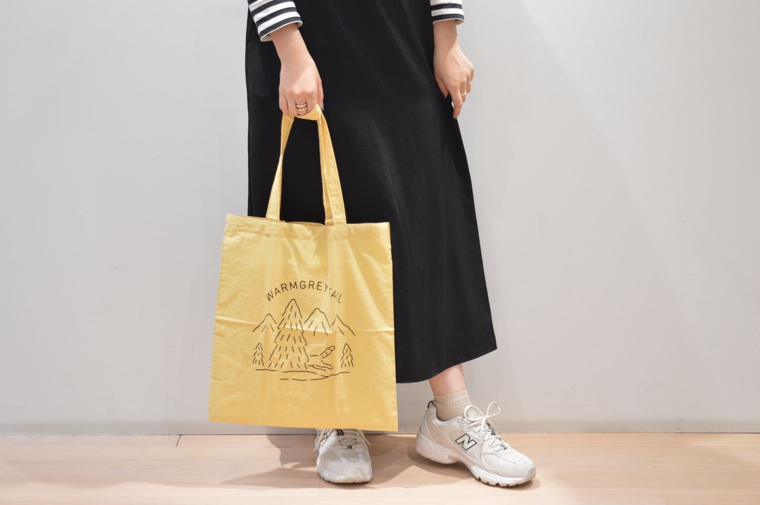 【バーンストア】WARMGREY TAIL / LOGO BAG - CUSTARD YELLOW