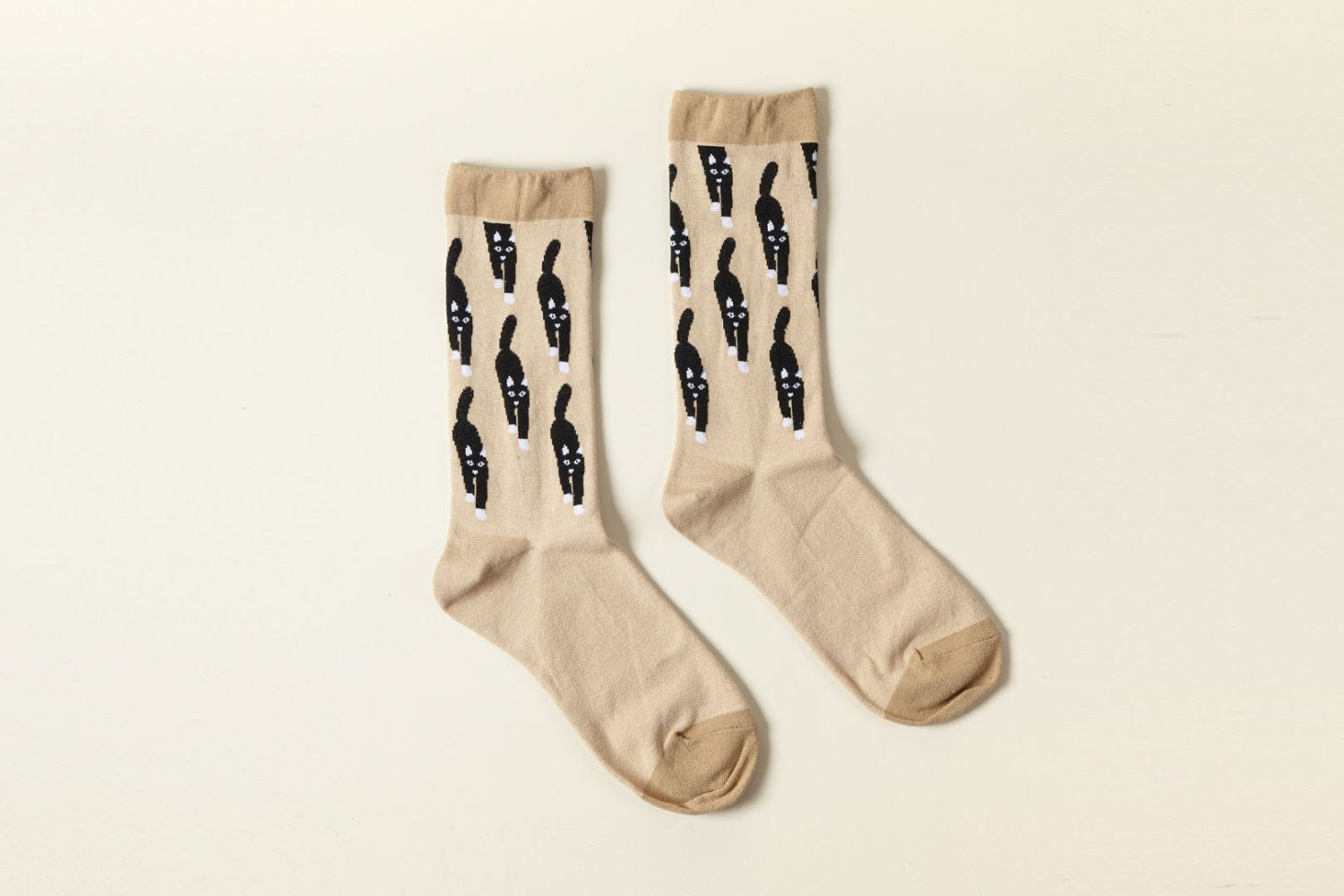 【バーンストア】WARMGREY TAIL / CAT COMING SOCKS