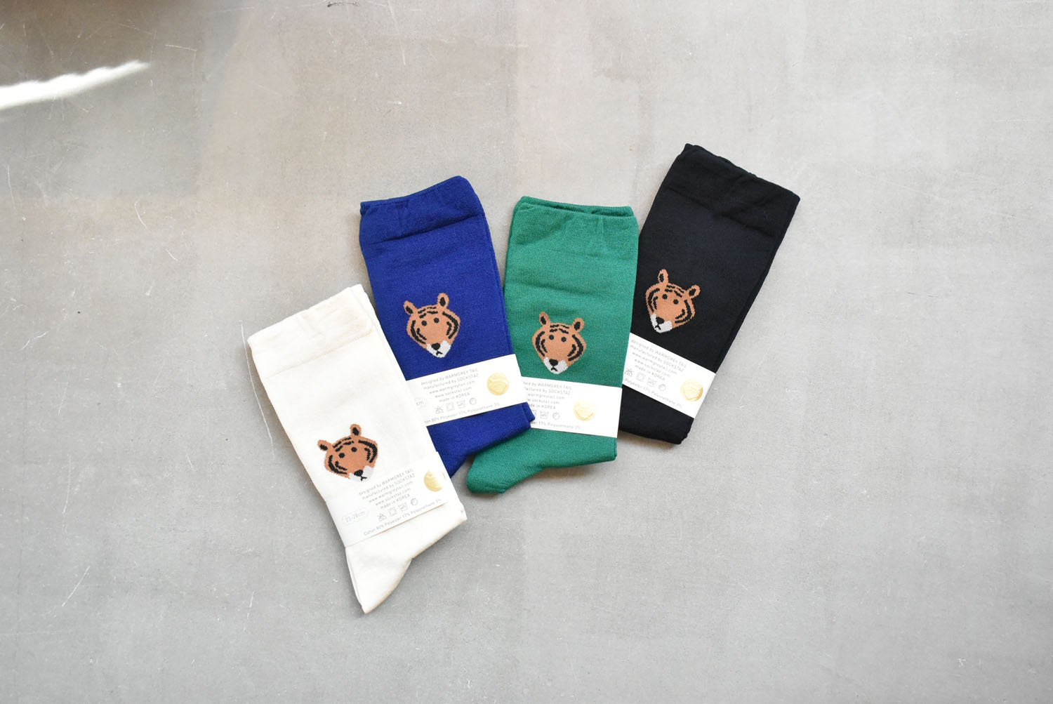 【バーンストア】WARMGREY TAIL / MEET TIGER SOCKS