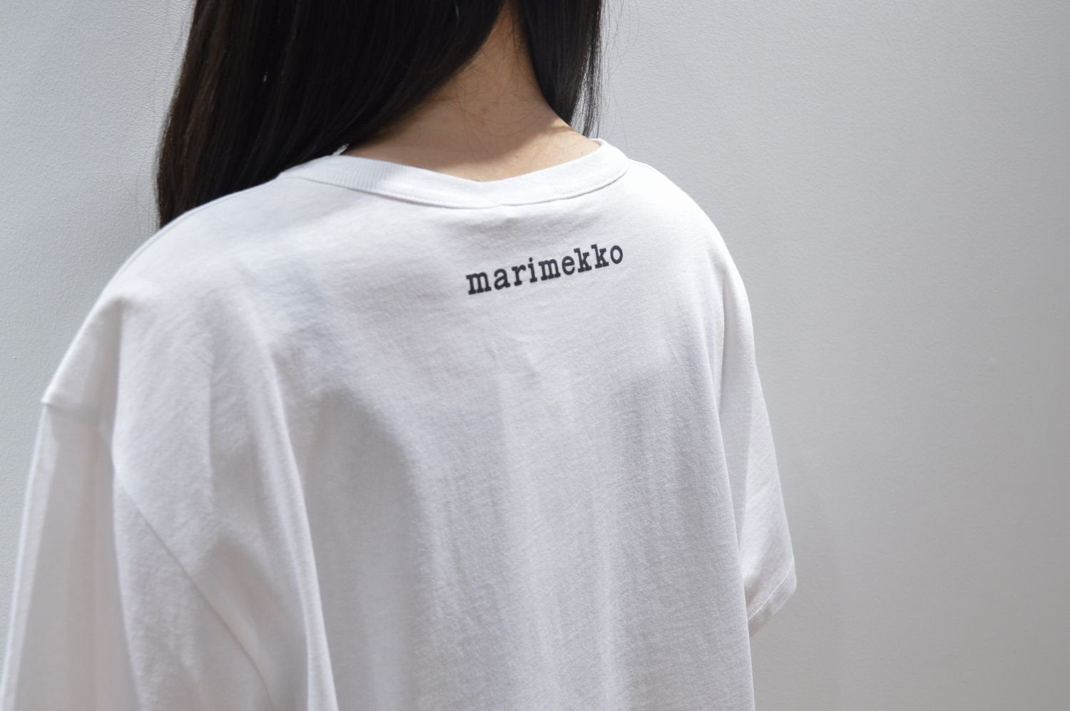 【マリメッコ】Pakkas Solid Tシャツ