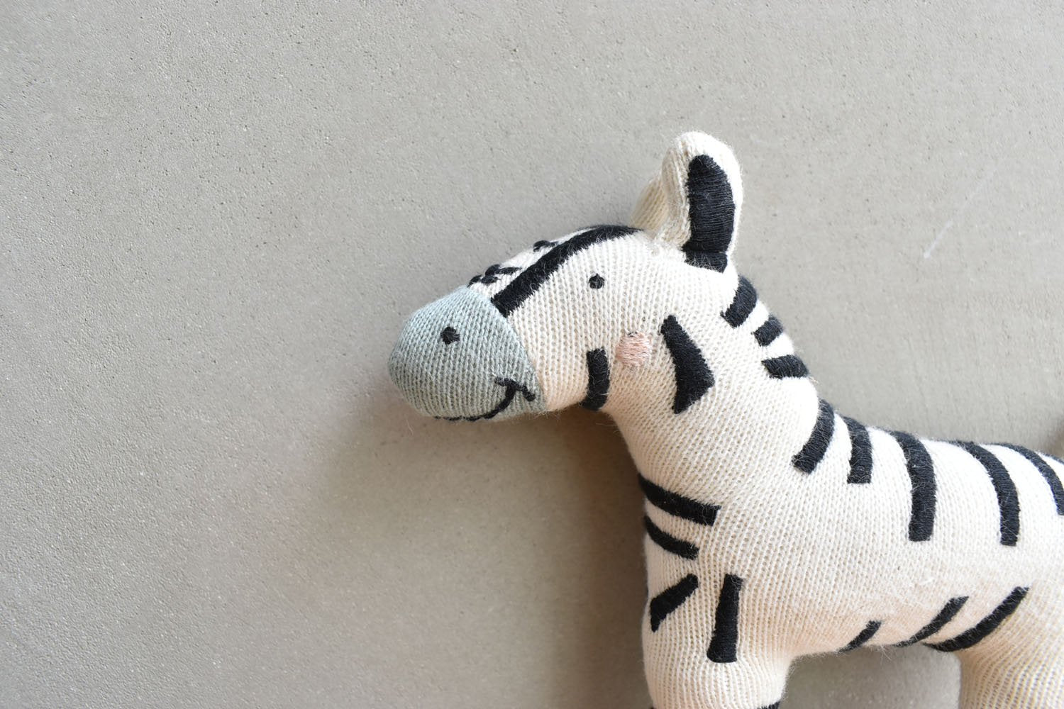 【バーンストア】Best Years / Knitted Organic Cotton Small
Black and White Zebra Scandi
Toy