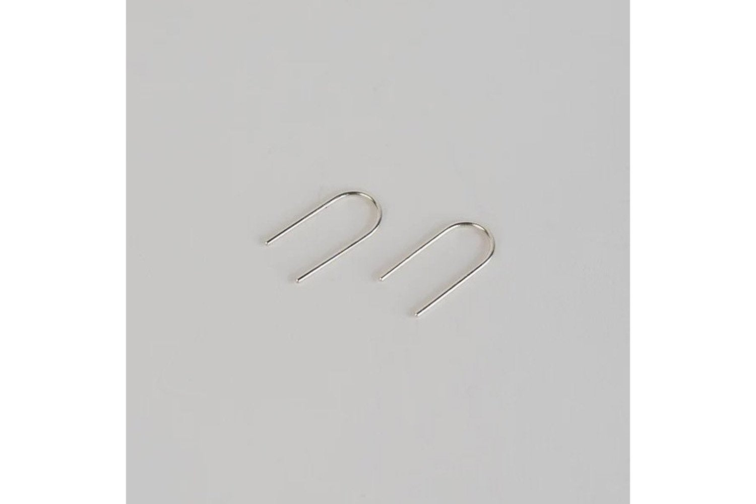 【バーンストア】 studio adorn / Arch Ear Pin ピアス