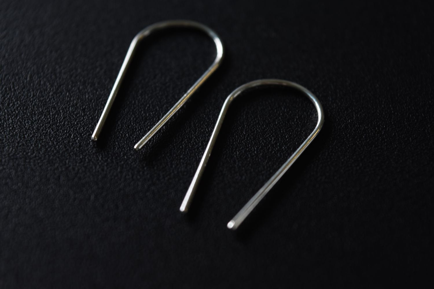 【バーンストア】 studio adorn / Long Ear Pins ピアス