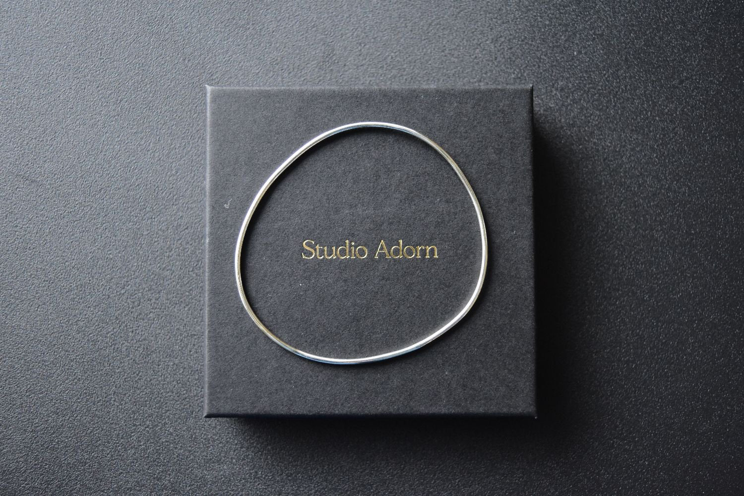 【バーンストア】 studio adorn / Organic Shaped Bangle バングル