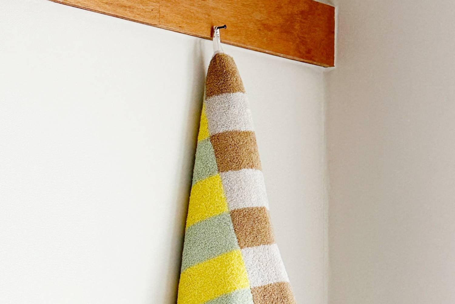 【バーンストア】WARMGREY TAIL / CHECK TOWEL - SAND YELLOW