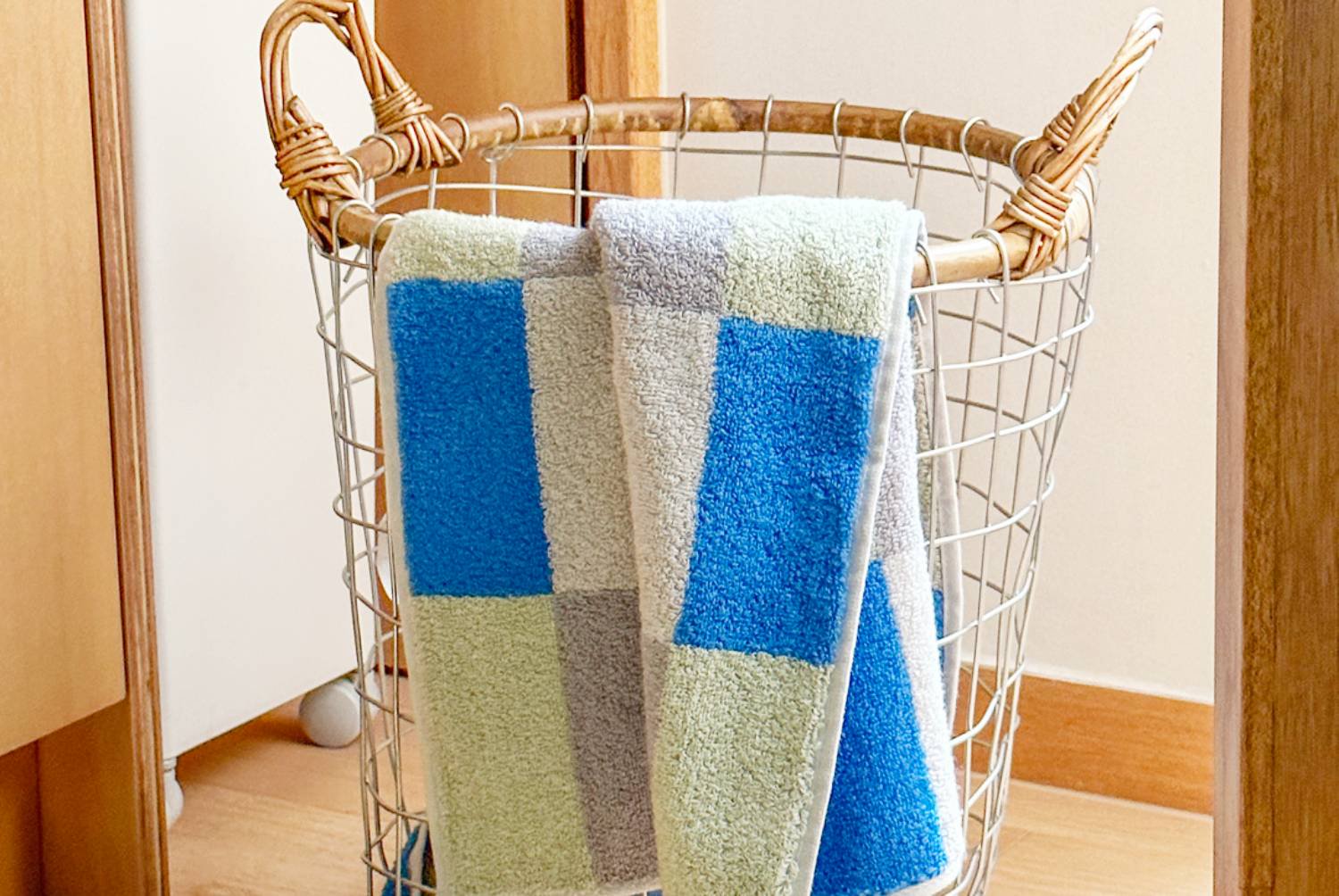 【バーンストア】WARMGREY TAIL / CHECK TOWEL - KHAKI BLUE