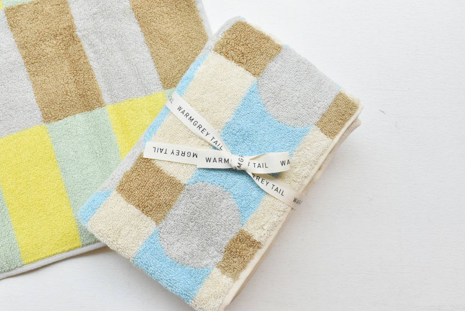 【バーンストア】WARMGREY TAIL / DOT CHECK TOWEL - GREY ON CREAM