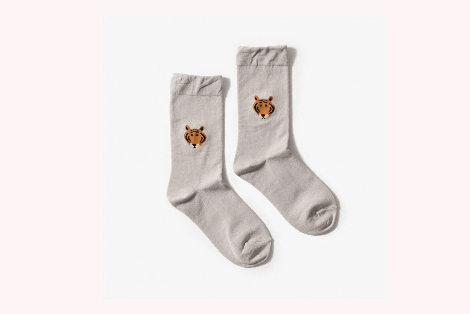 【バーンストア】WARMGREY TAIL / MEET TIGER SOCKS