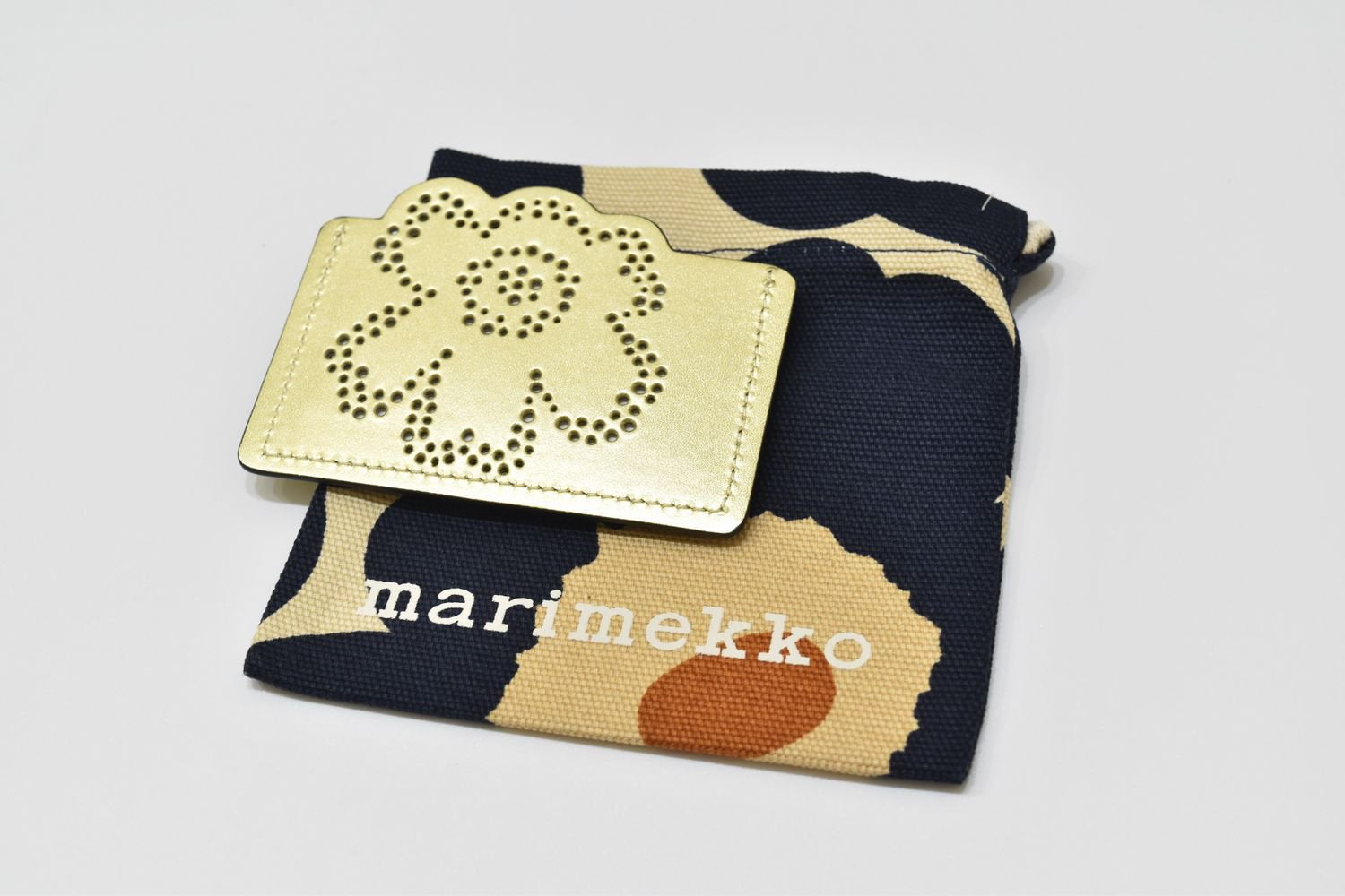 【マリメッコ】Imprint Card Holder Unikko カードケース　52244693547