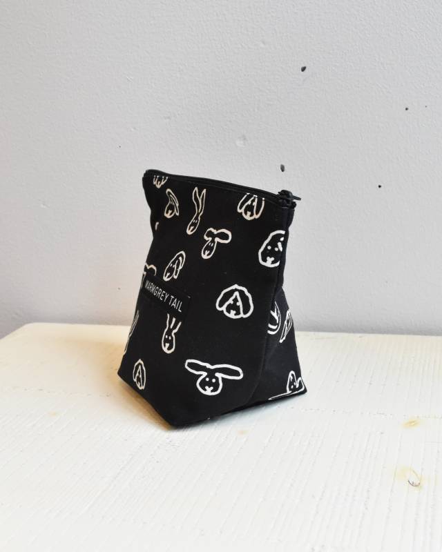 WARMGREY TAIL(ウォームグレーテール）/  BUNNY STANDING POUCH -BLACK [M]【バーンストア】