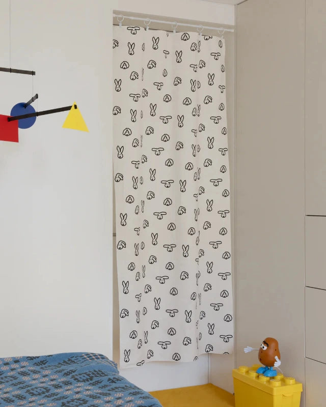 WARMGREY TAIL(ウォームグレーテール）/ BUNNY BUNNY DOOR CURTAIN【バーンストア】