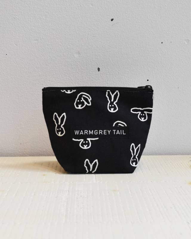 WARMGREY TAIL(ウォームグレーテール）/ BUNNY STANDING POUCH -BLACK [S]【バーンストア】