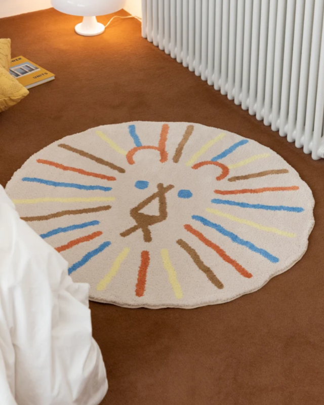 WARMGREY TAIL(ウォームグレーテール）/ LION RUG - MULTICOLORED LINE ON IVORY (ø100cm)【バーンストア】