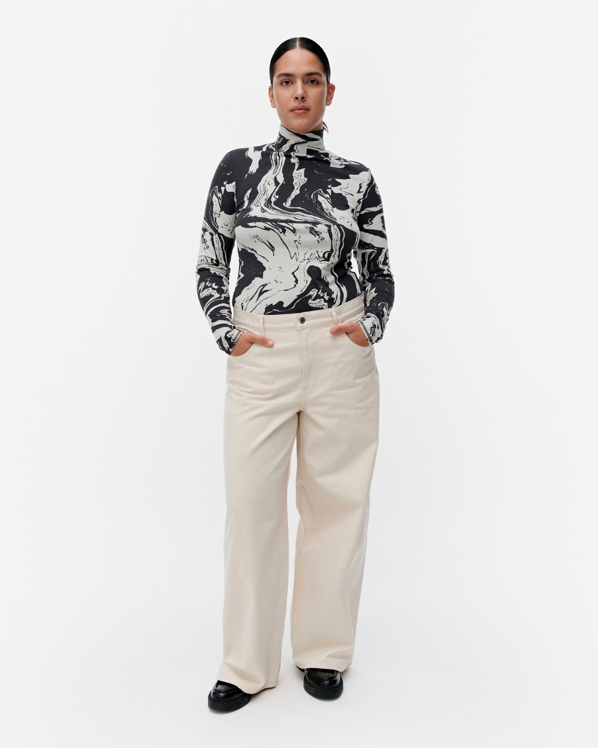 【marimekko】Maridenim Loose ジーンズ Maridenim Loose Unikko ジーンズ | Maija Isola | Marimekko