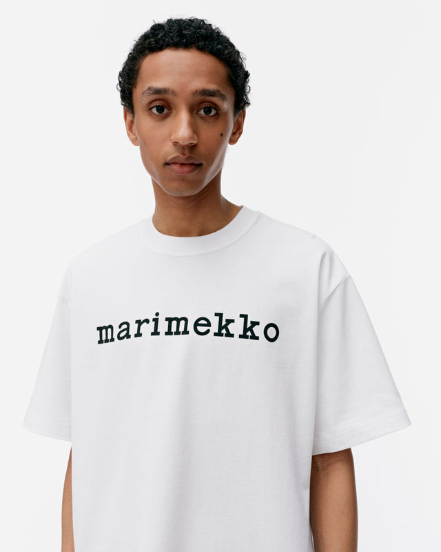 【マリメッコ】Kioski Veisto Logo Tシャツ　52259194032