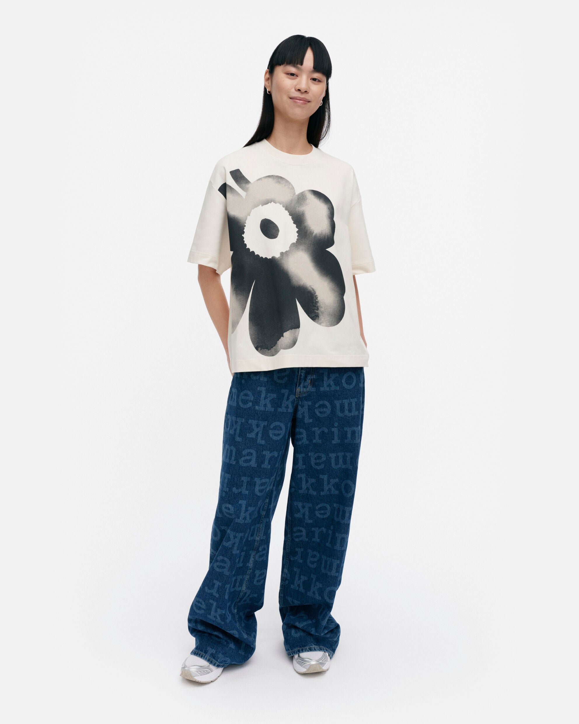 【マリメッコ】Kioski Nopeus Unikko Tシャツ 52254194539