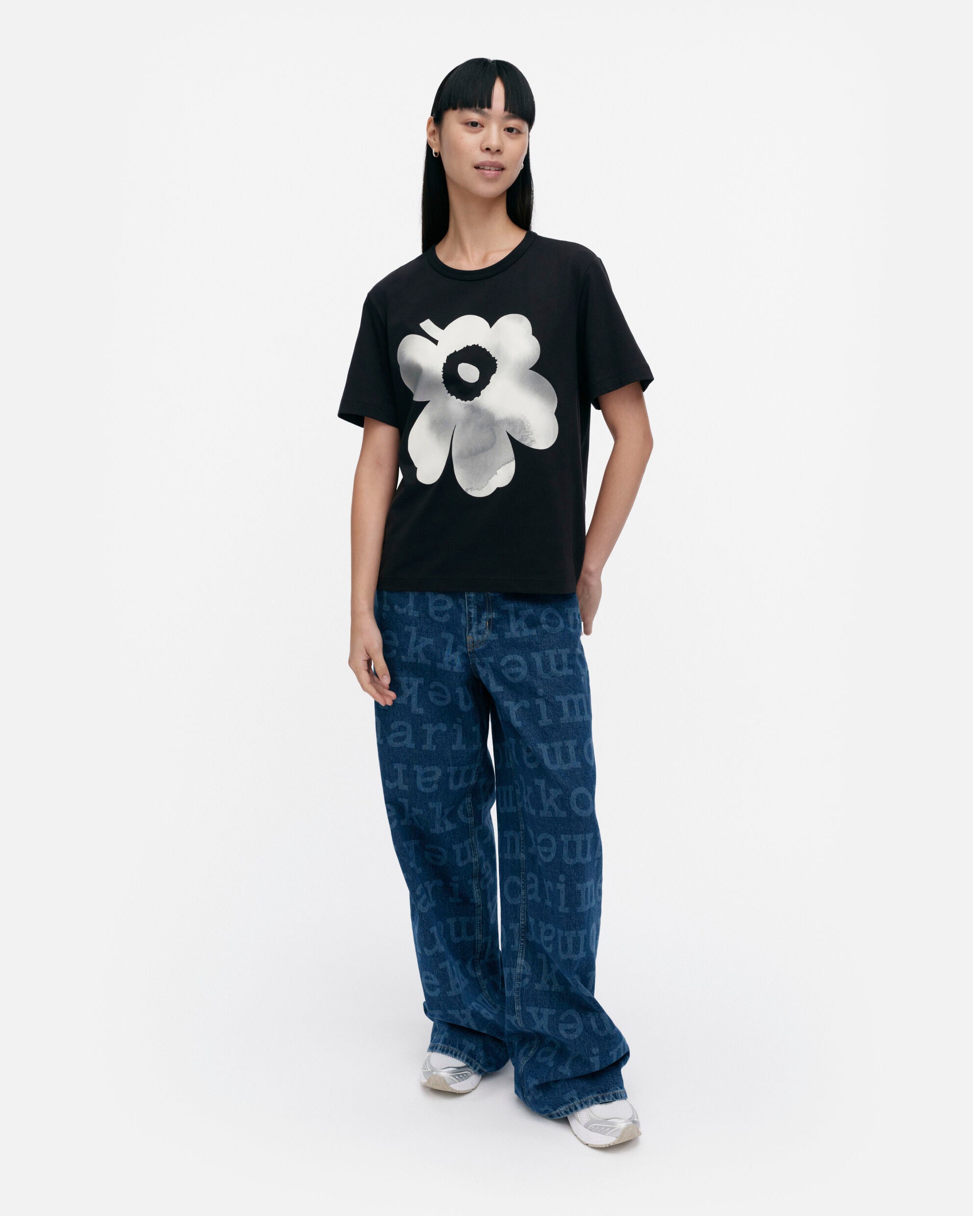 【マリメッコ】Kioski Ae Erna Unikko Tシャツ 52254194551