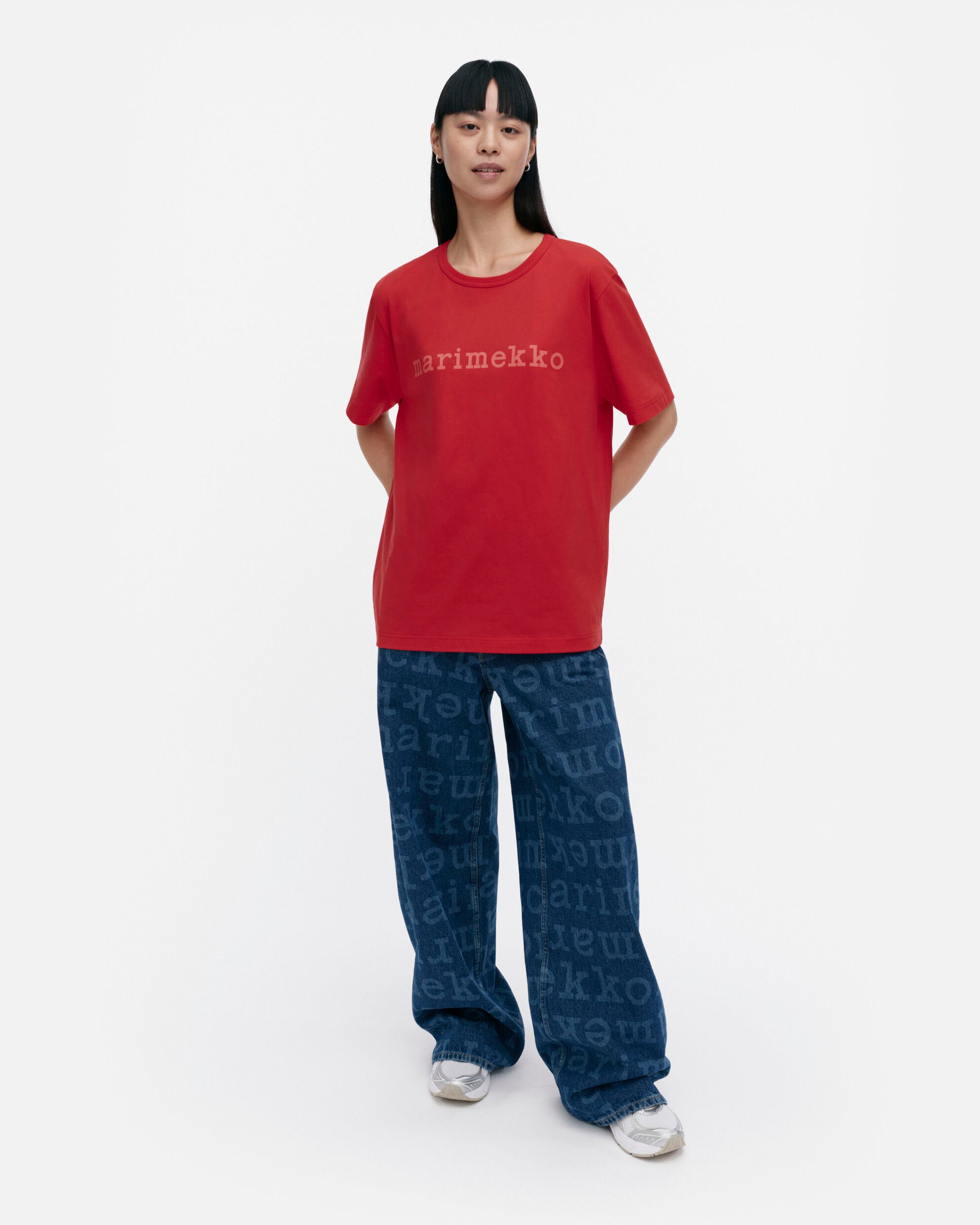 【マリメッコ】Kioski Vihne Logo Tシャツ 52254194564