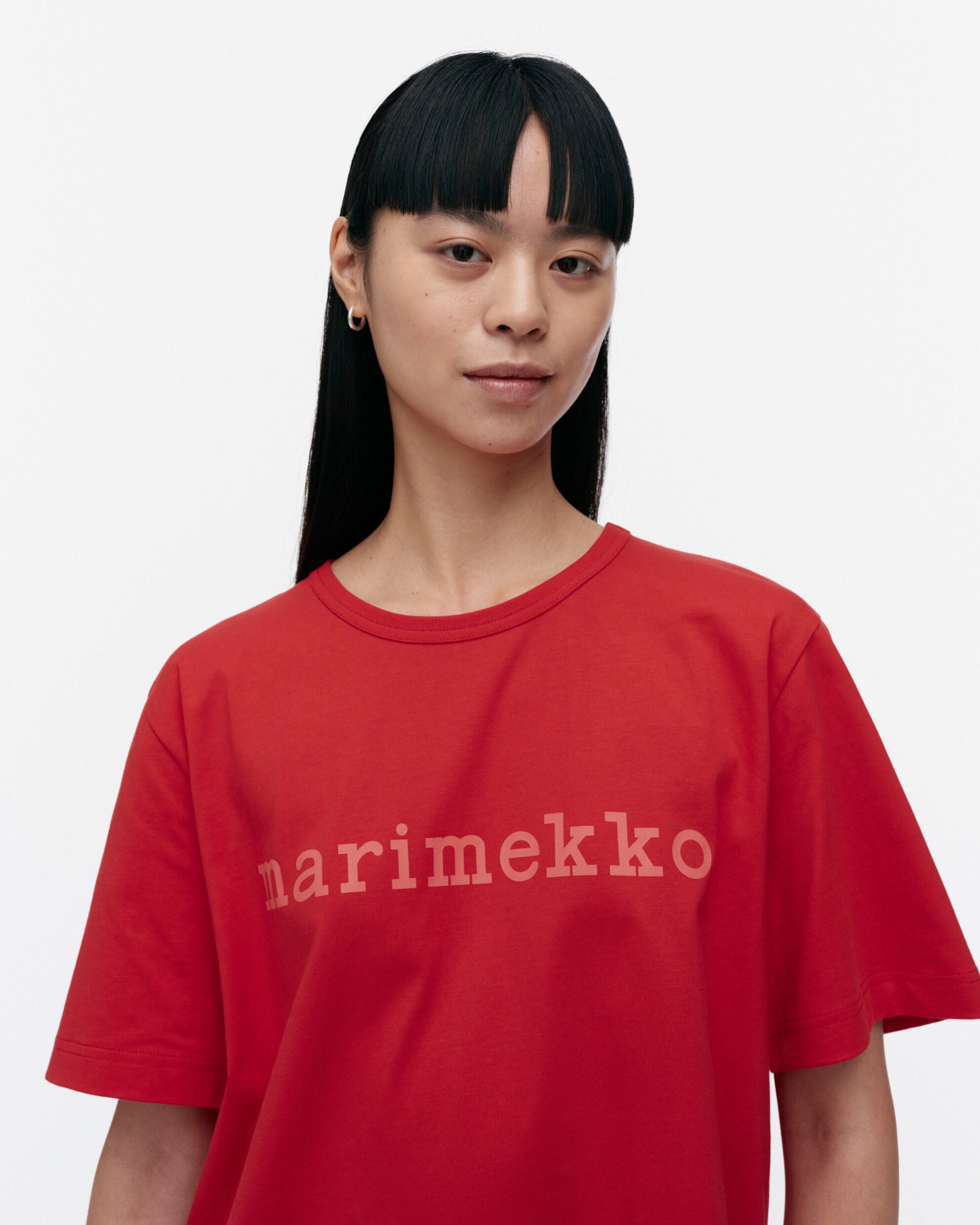 【マリメッコ】Kioski Vihne Logo Tシャツ 52254194564