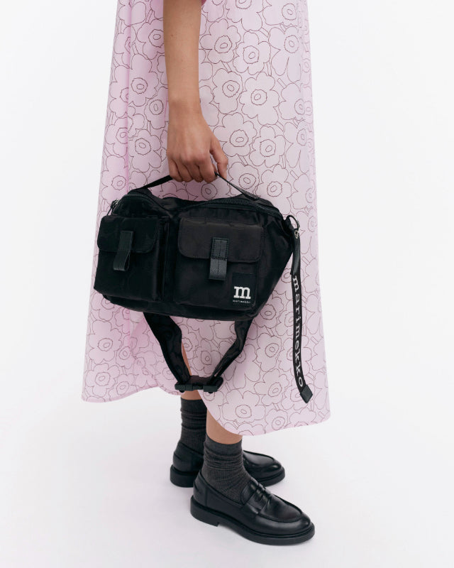 【マリメッコ】Sling Bag M Unikko ショルダーバッグ 52259294617