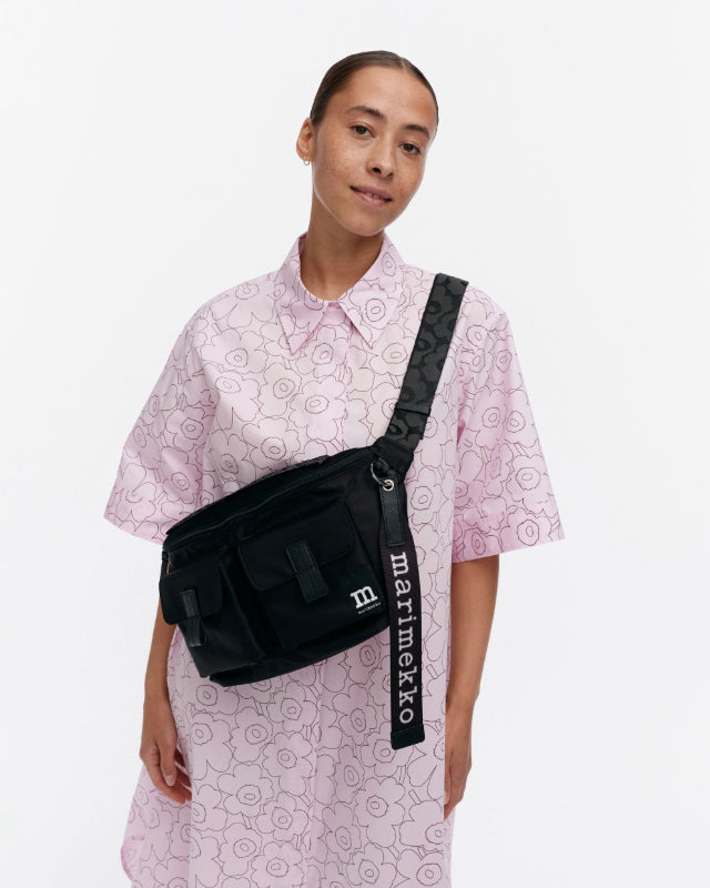 【マリメッコ】Sling Bag M Solid ショルダーバッグ 52259294618