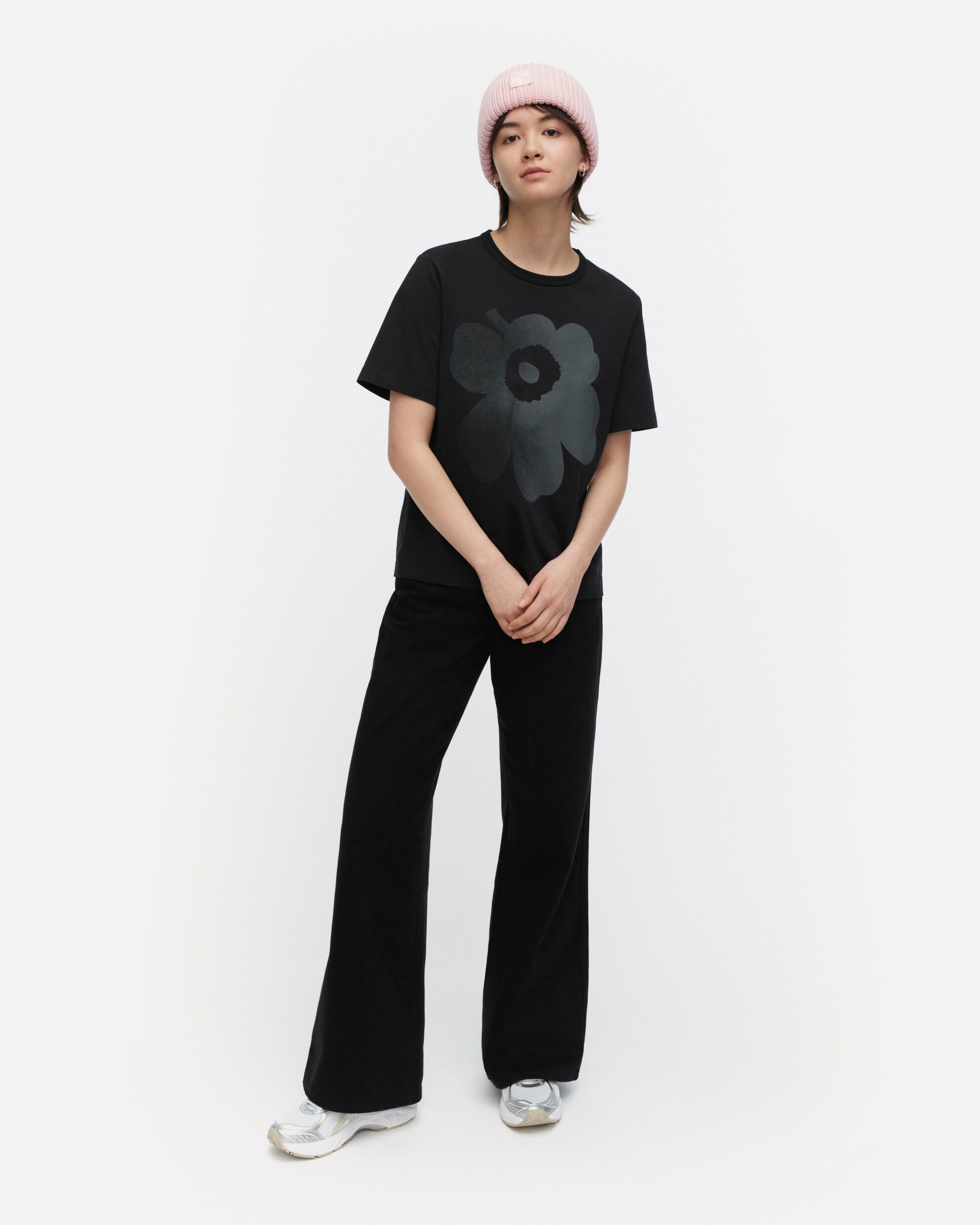 【マリメッコ】Kioski Erna Unikko Tシャツ 52254594823