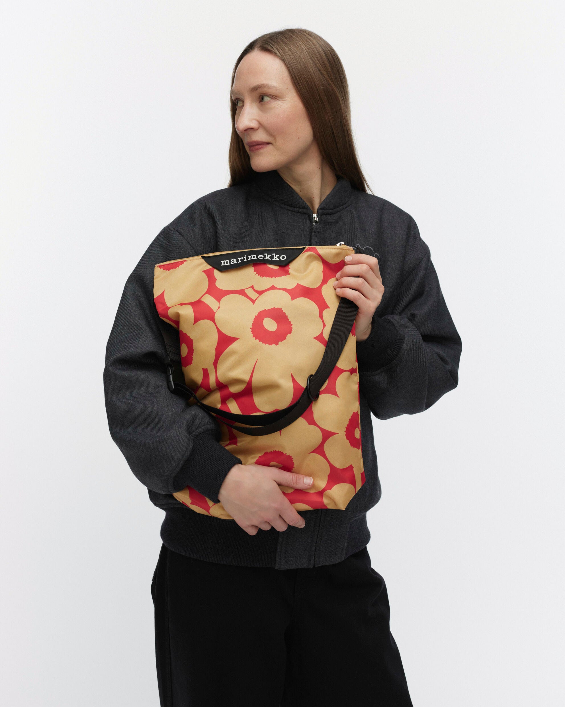 【マリメッコ】 Neat Crossbody  Unikko M ショルダーバッグ　52254694742