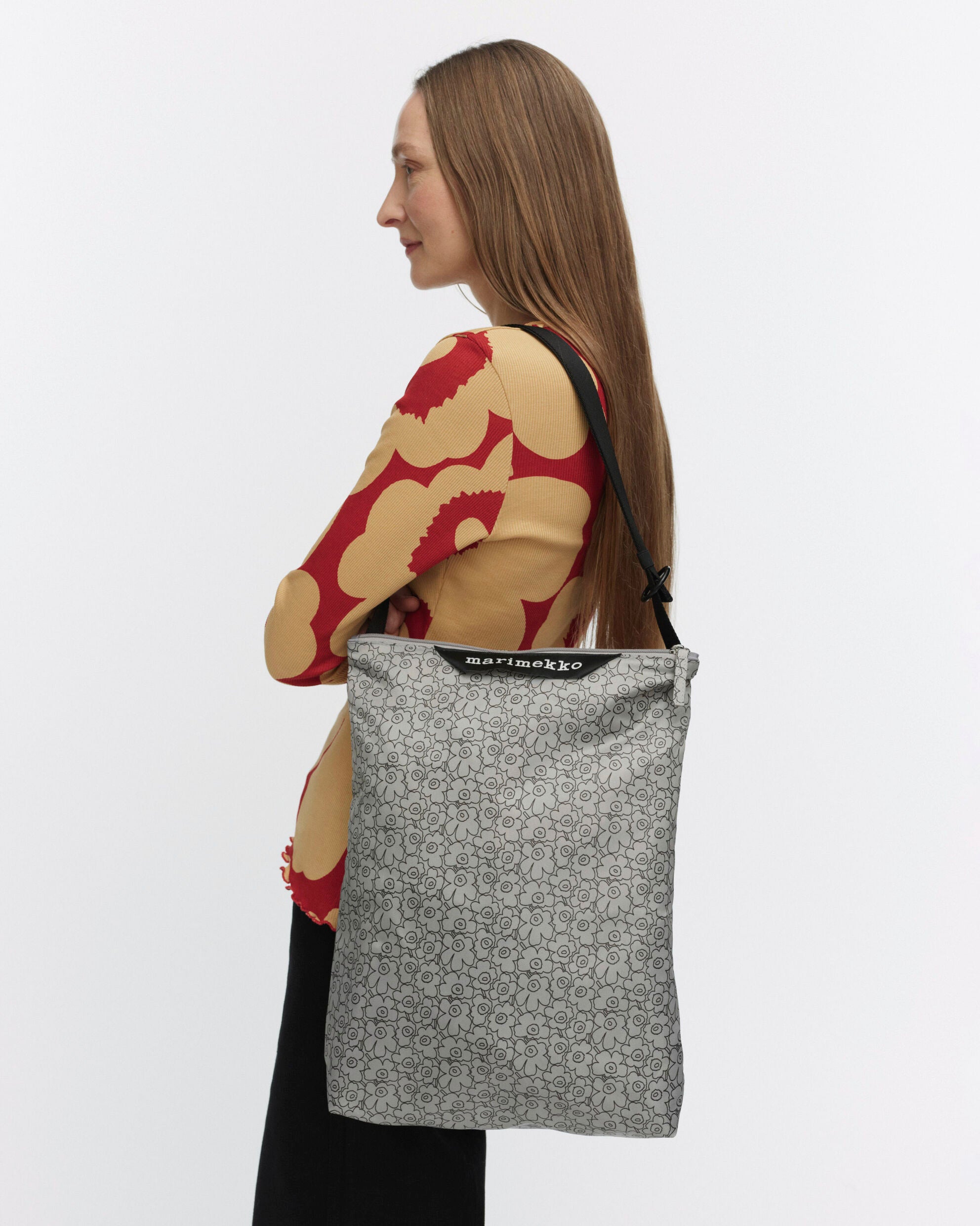 【マリメッコ】 Neat Crossbody Piirto Unikko M ショルダーバッグ　52254694749