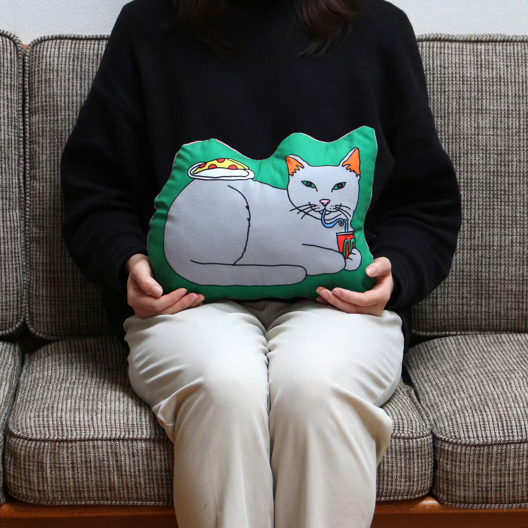 MIDORI KOMATSU(ミドリコマツ)/The Enjoy C&D Club Cushion： クラブ クッション  キャット【サラダボゥル】
