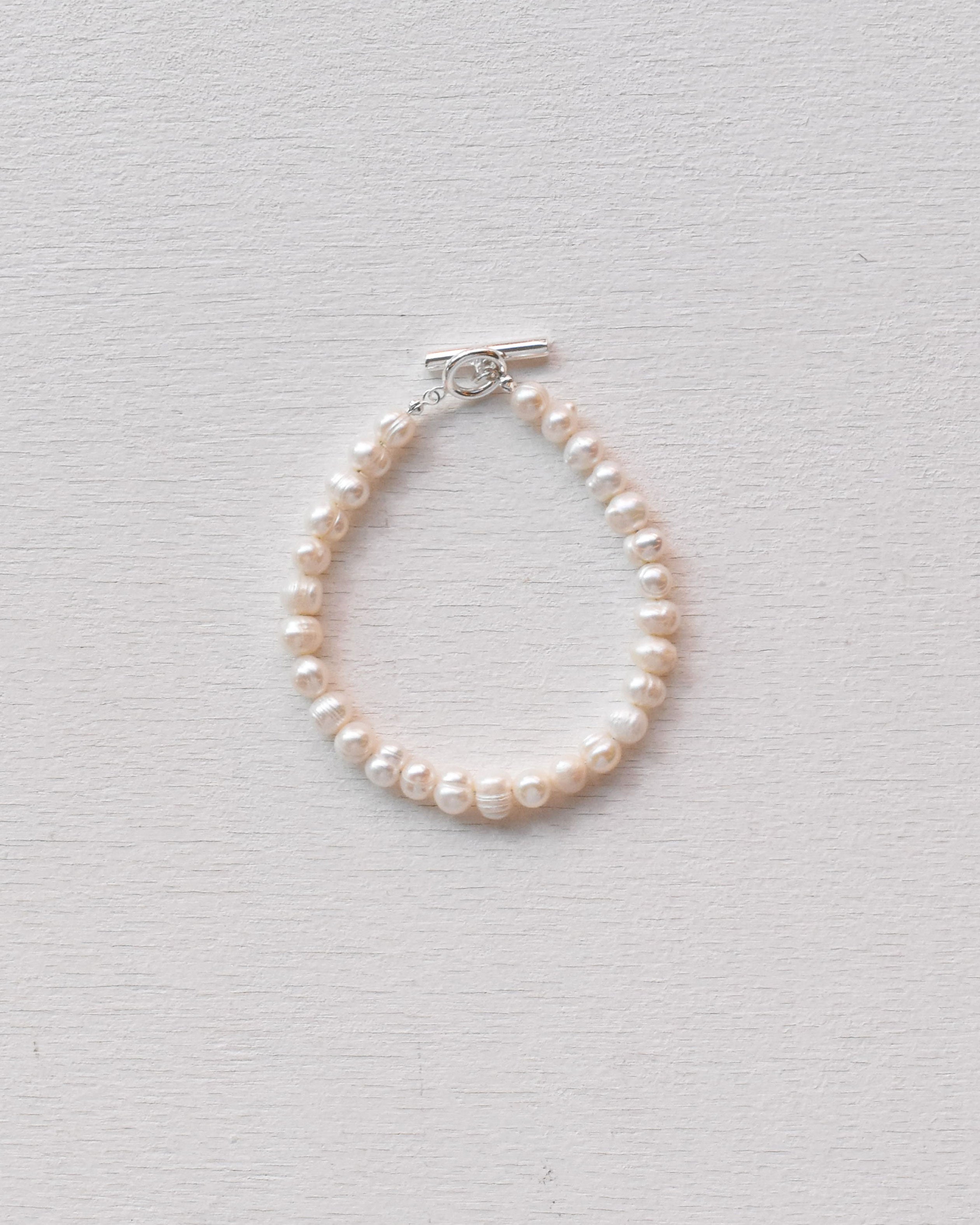 ROSETTAPRAYER（ロゼッタプレア） /  FRESH WATER PEARL TOGGLE BRACELE [PEARL]【バーンストア】