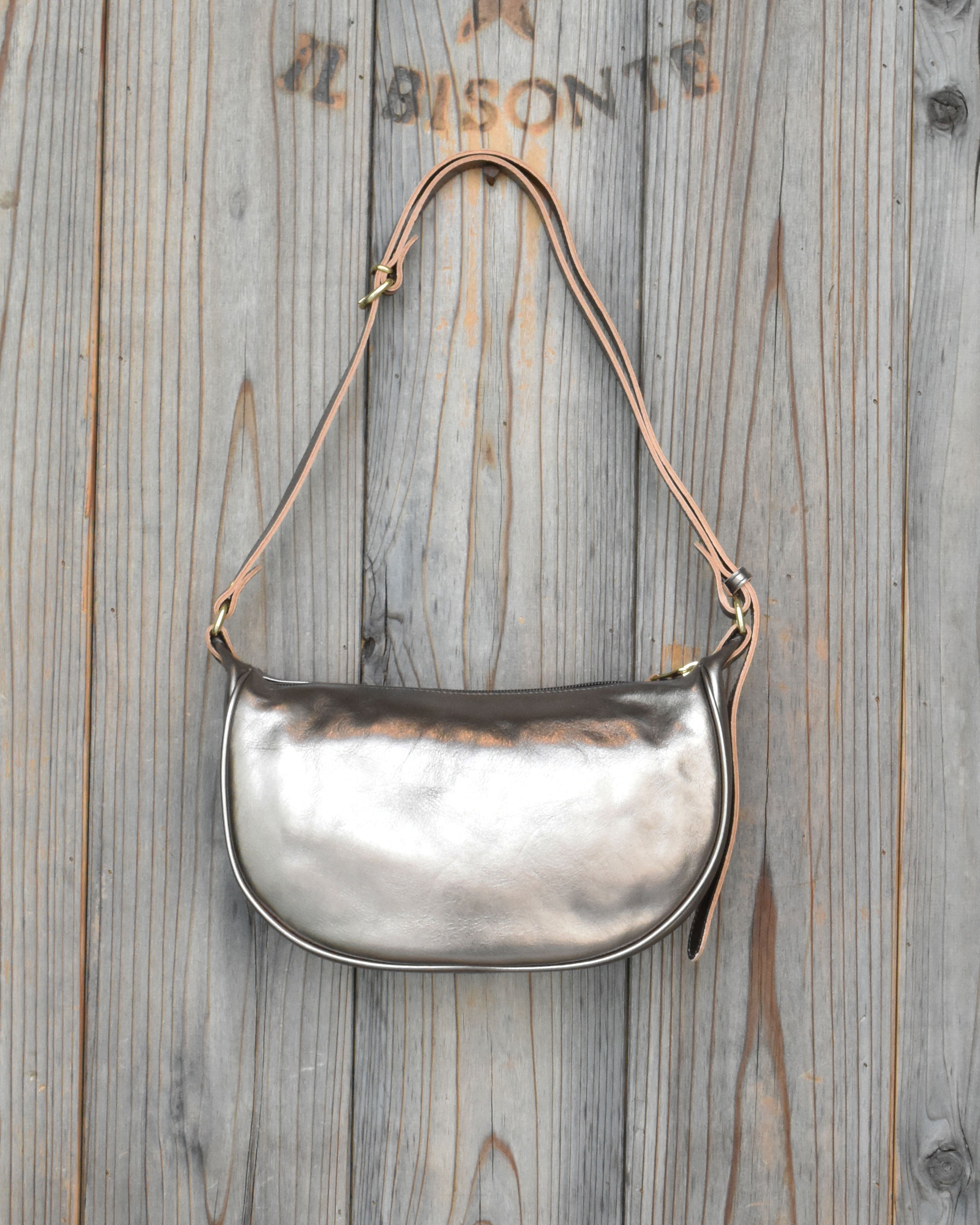 【イルビゾンテ】ショルダーバッグ 54252308111