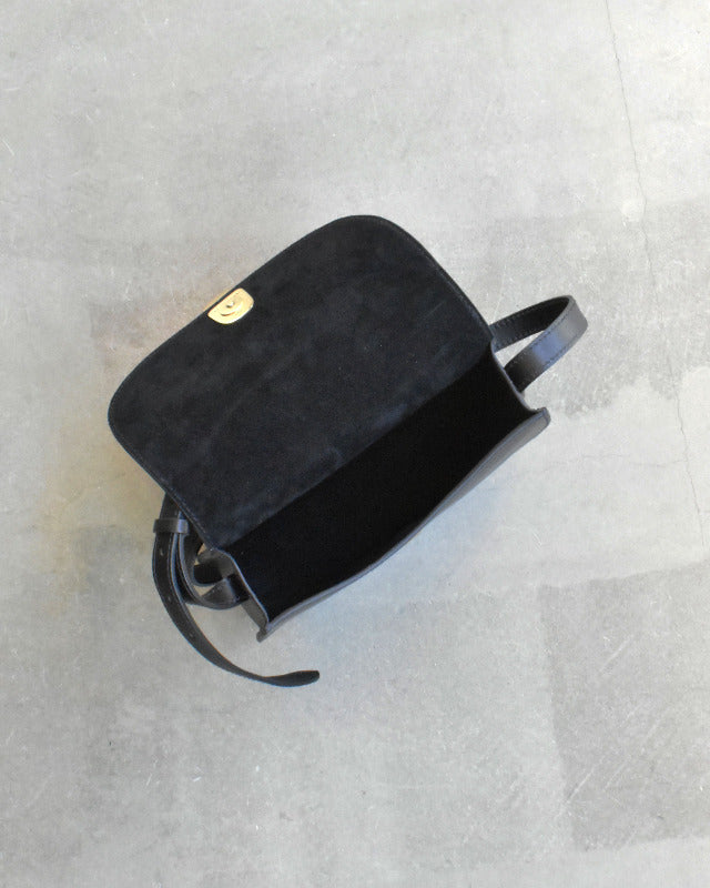 【イルビゾンテ】スムースレザー クロスボディバッグ 54252305411