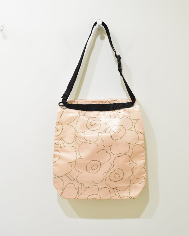 【マリメッコ】日本限定 Neat Crossbody Unikko M ショルダーバッグ 52259694345