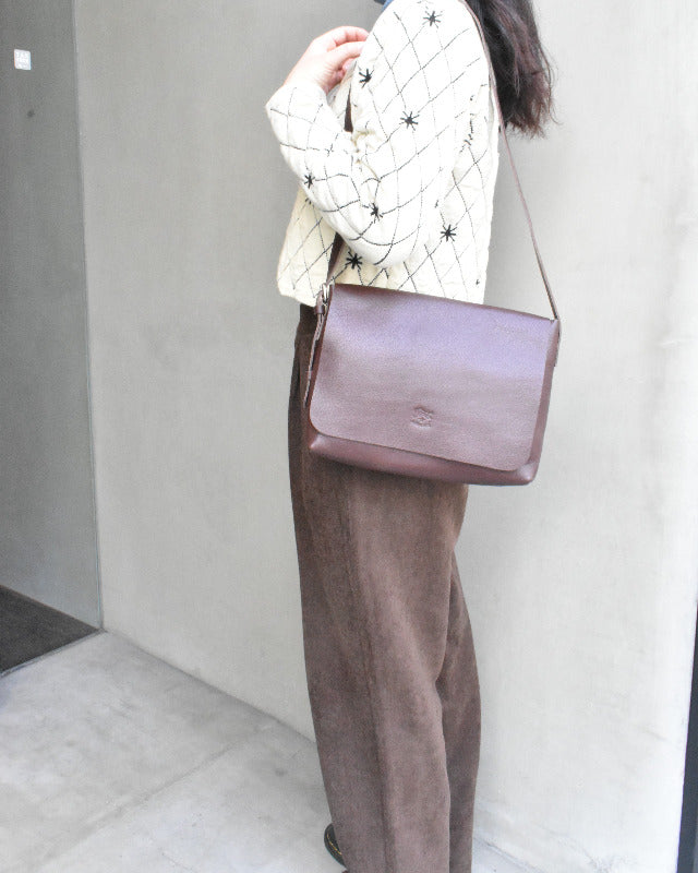 【イルビゾンテ】クロスボディバッグ 54262300210