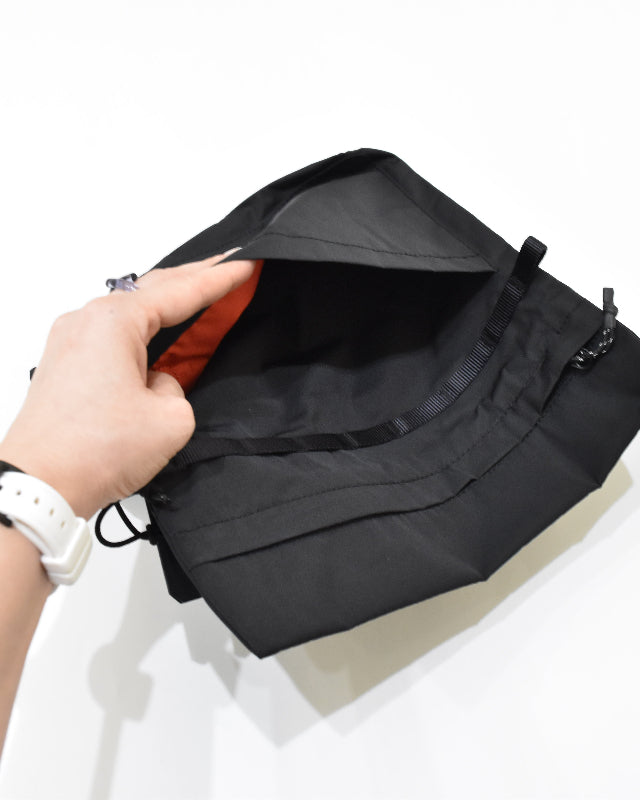 topologie / Musette Medium【バッグ単体】 (Black Tech Sateen)