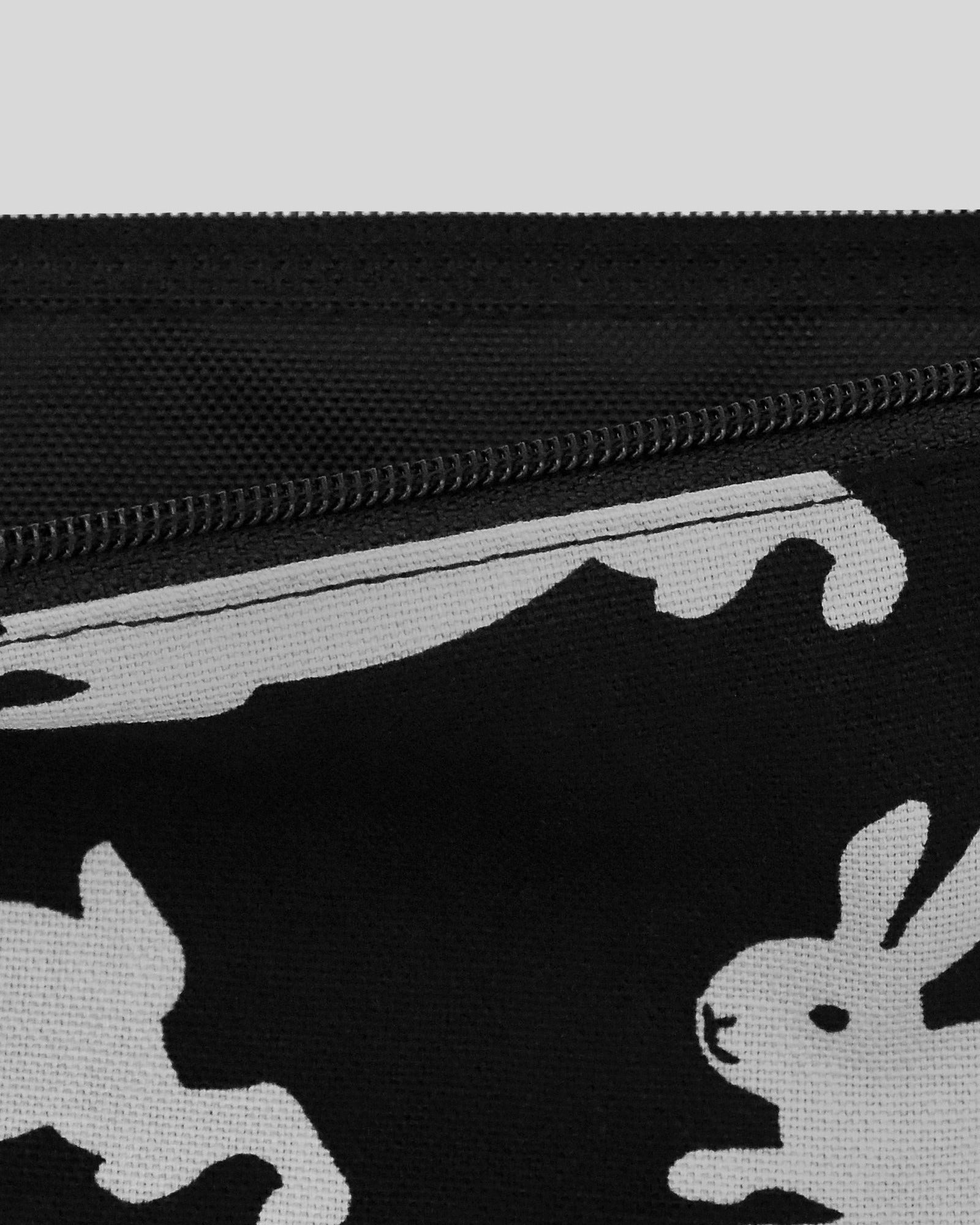 kitty bunny pony(キティーバニーポニー）/ Happy Bunny Ⅱ Half Pouch【バーンストア】