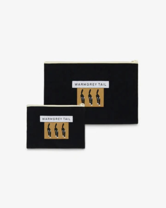 WARMGREY TAIL(ウォームグレーテール）/CAT COMING LABEL FLAT POUCH - BLACK [S]バーンストア】