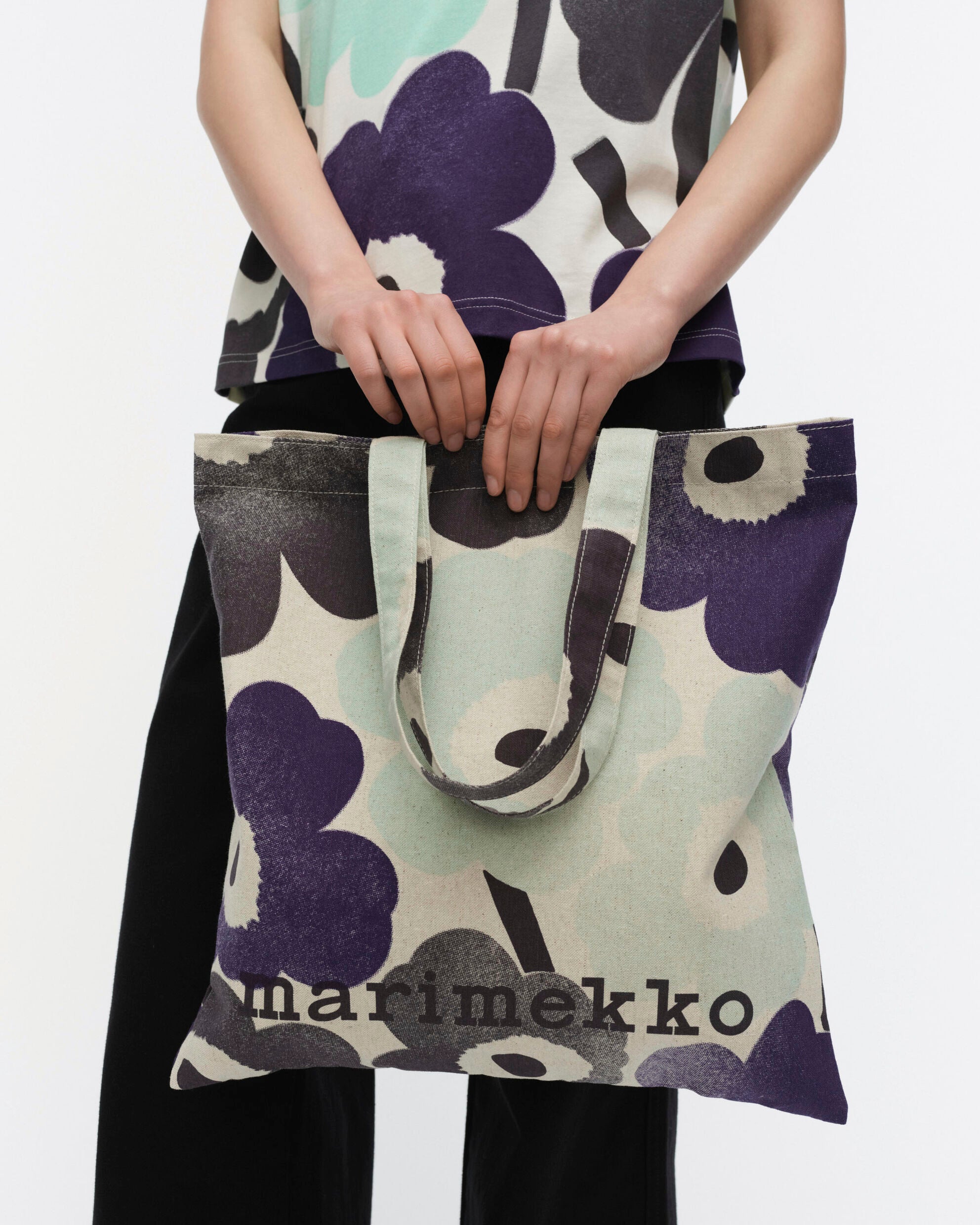 【マリメッコ】アジア限定 Vankka Unikko トートバッグ  52259694887
