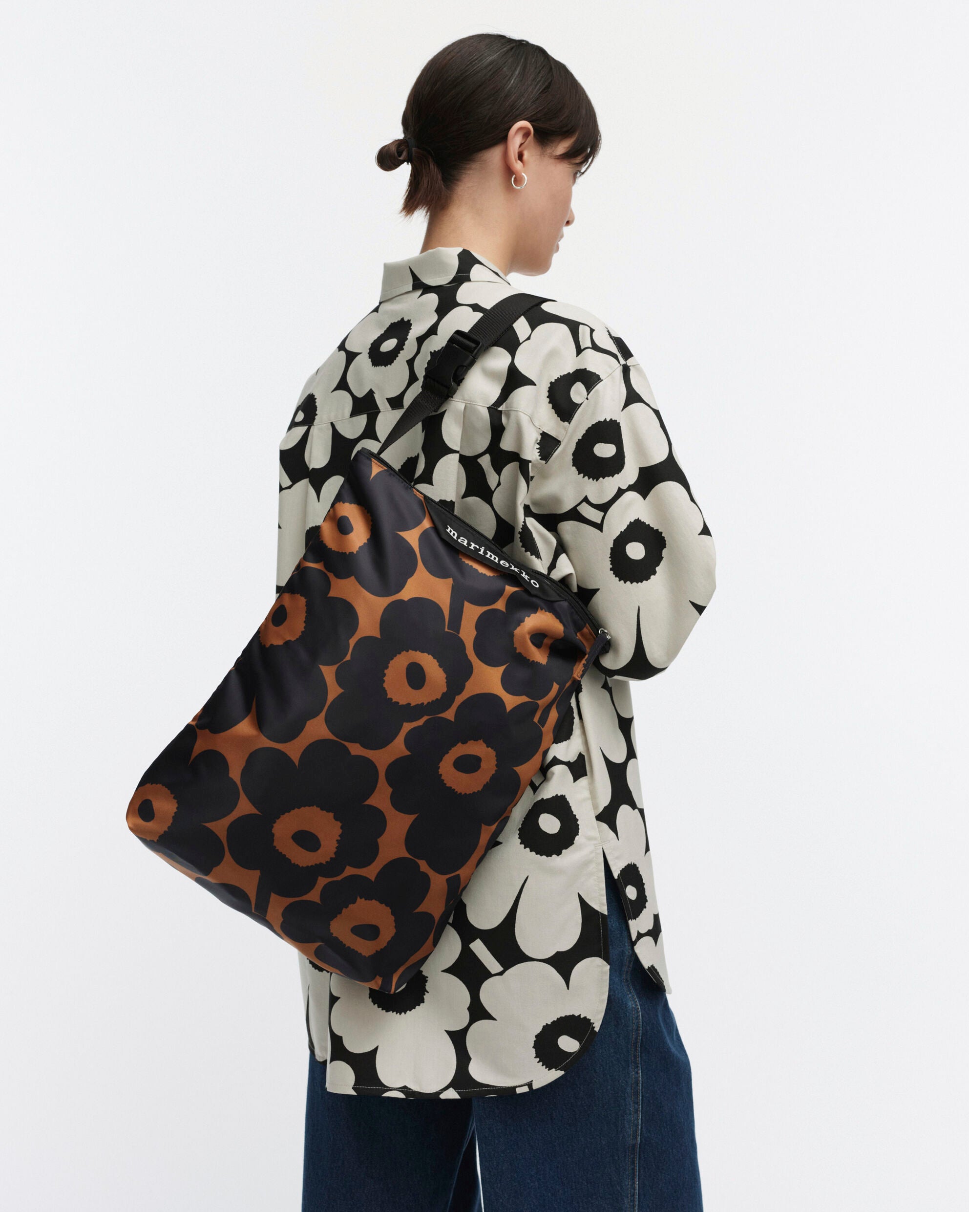 【マリメッコ】 日本限定 Neat Crossbody  Unikko M ショルダーバッグ　52259694753