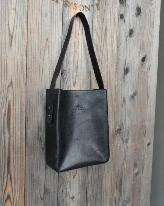 【イルビゾンテ】ショルダーバッグ　54252300310