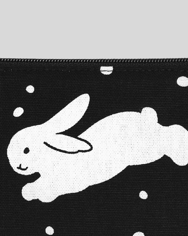 kitty bunny pony(キティーバニーポニー）/ Snow Bunnies Half Pouch【バーンストア】