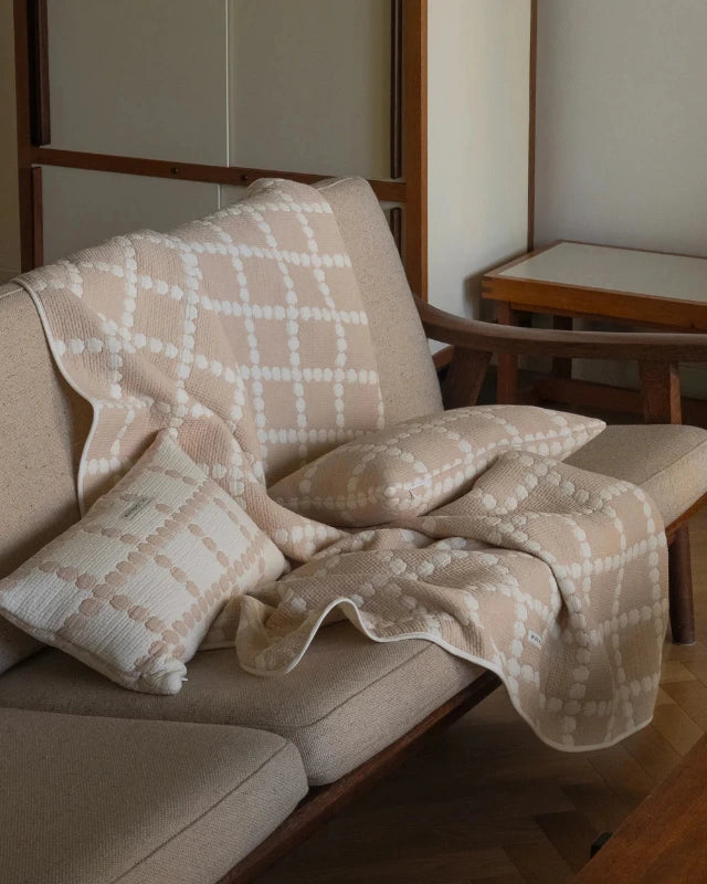 WARMGREY TAIL(ウォームグレーテール）/  BLOSSOM CHECK COTTON MODAL BLANKET - BEIGE【バーンストア】