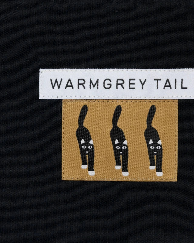 WARMGREY TAIL(ウォームグレーテール）/CAT COMING LABEL FLAT POUCH - BLACK [S]バーンストア】