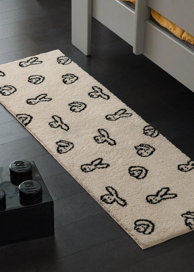 WARMGREY TAIL(ウォームグレーテール）/ BUNNY BUNNY RUG - CREAM (140x45cm)【バーンストア】