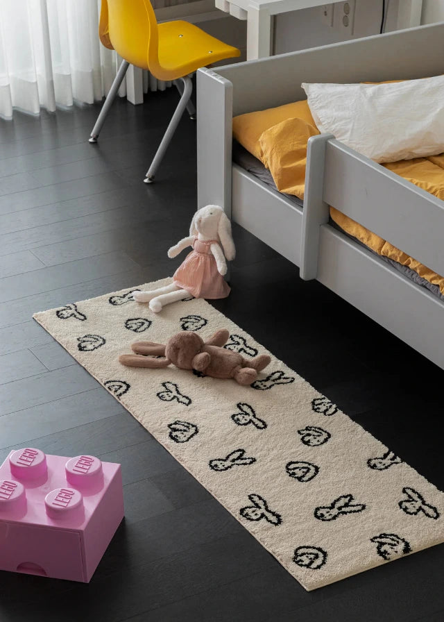 WARMGREY TAIL(ウォームグレーテール）/ BUNNY BUNNY RUG - CREAM (140x45cm)【バーンストア】